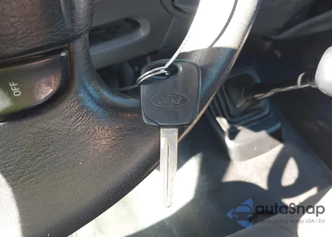 2002 Ford F-150 Xl/Xlt z USA, uszkodzony, nr VIN 1FTRF07222KD70497